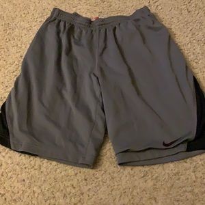 Nike dri fit shorts size L